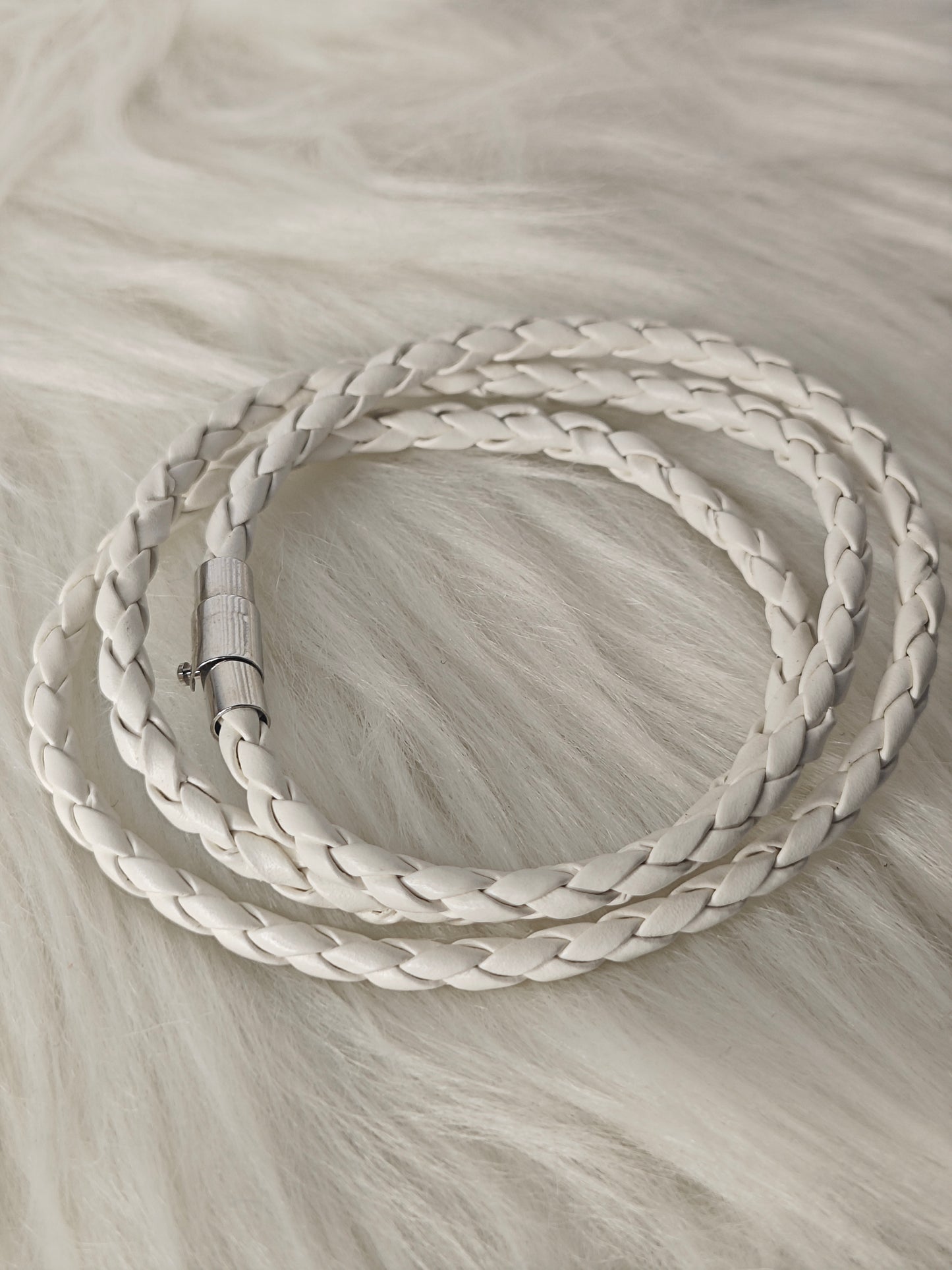 Wrap Around – Unisex PU-Lederarmband Weiß