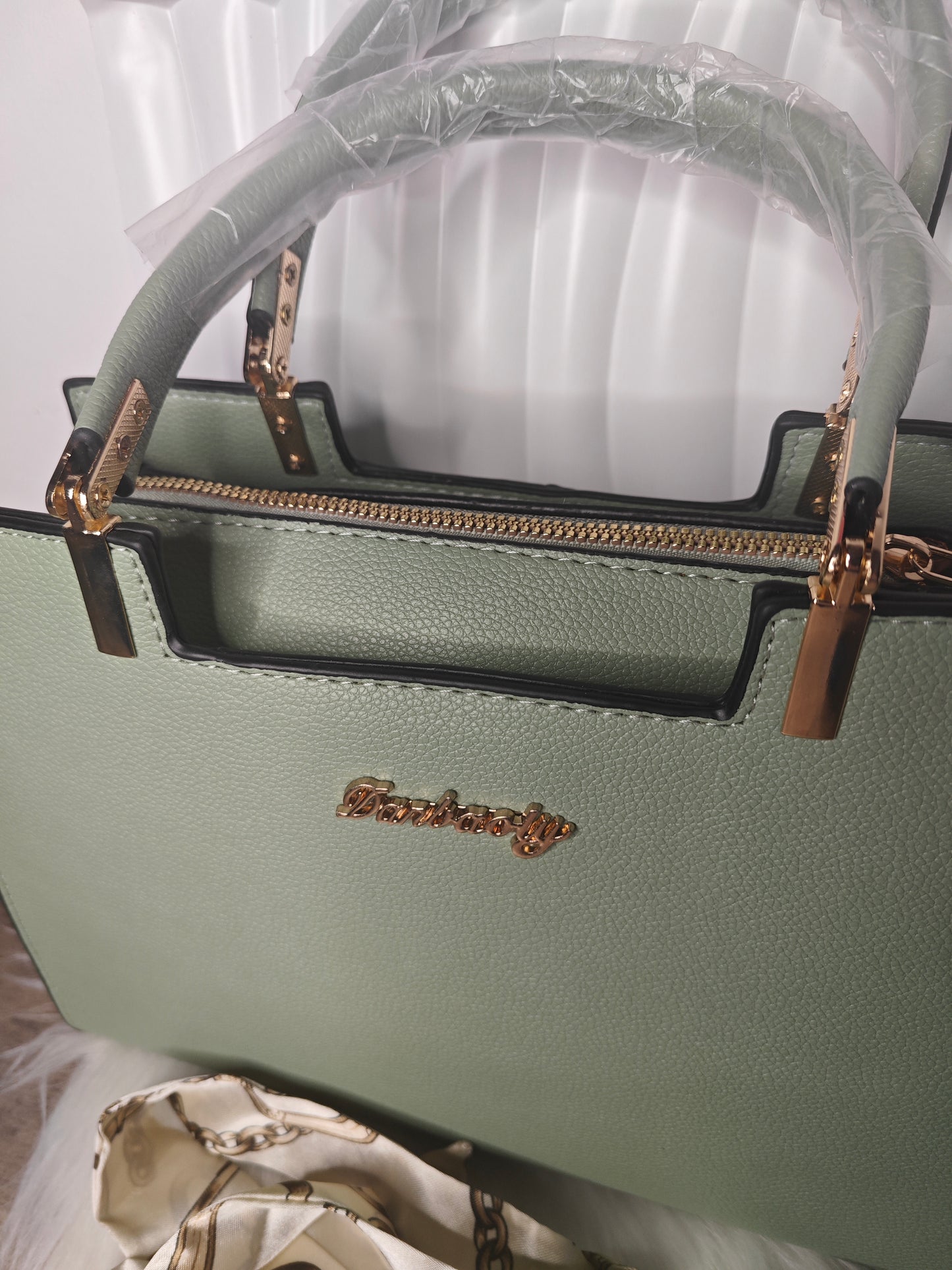 Verde Eleganza – Große Business Handtasche in Türkisgrün mit Goldakzenten