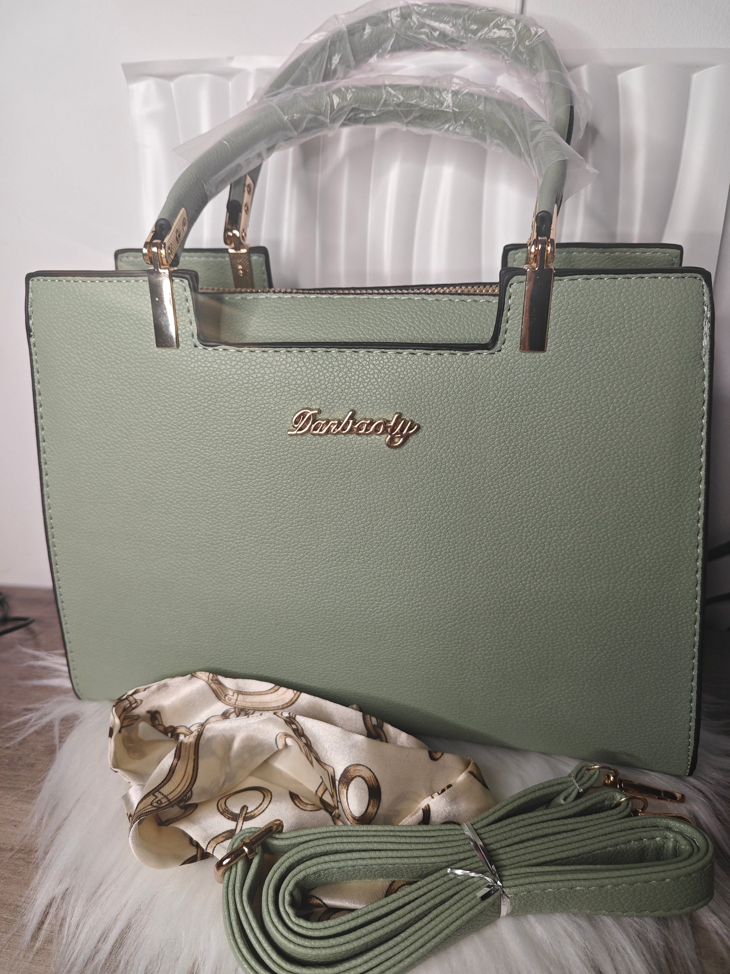 Verde Eleganza – Große Business Handtasche in Türkisgrün mit Goldakzenten