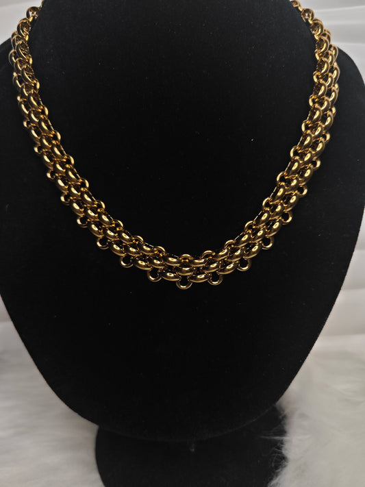 Urban Gold – Breitere Halskette aus Titanstahl