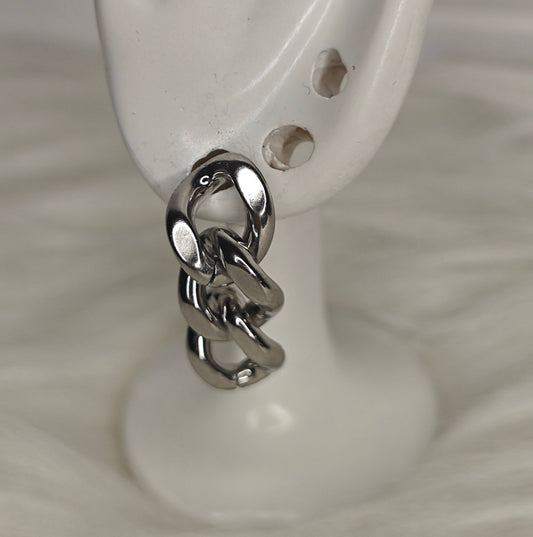 Linea Loop – Statement Ohrringe (Silber)