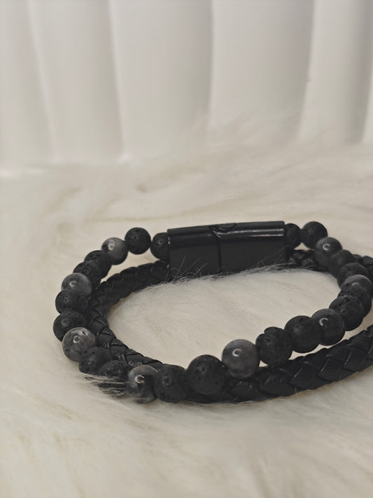 Volcanic Edge – Herren Lederarmband mit schwarzen & grauen Perlen & Titanstahl