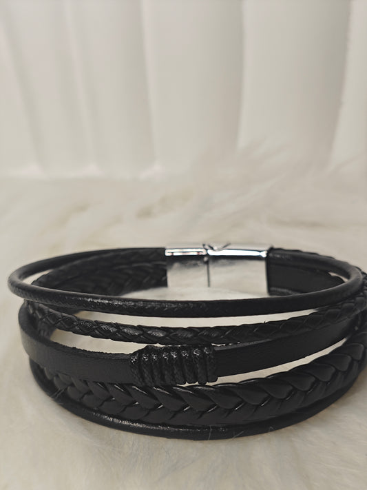 Midnight Layers – Herren PU-Lederarmband mit Silberverschluss