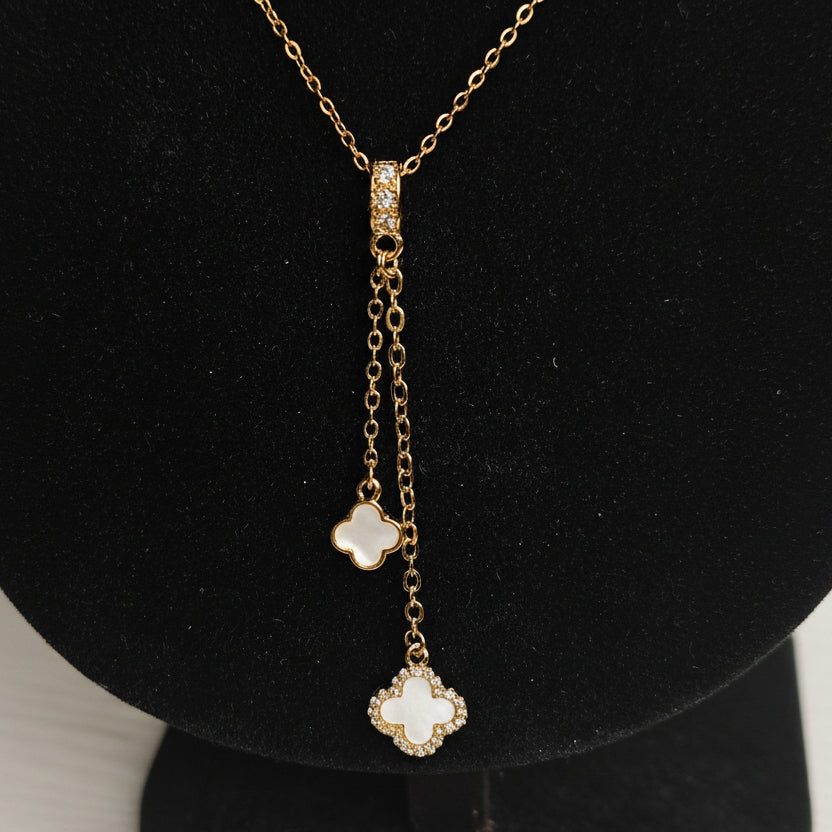Clara Fleur – Perlmutt & Zirkonia Kette (Gold)