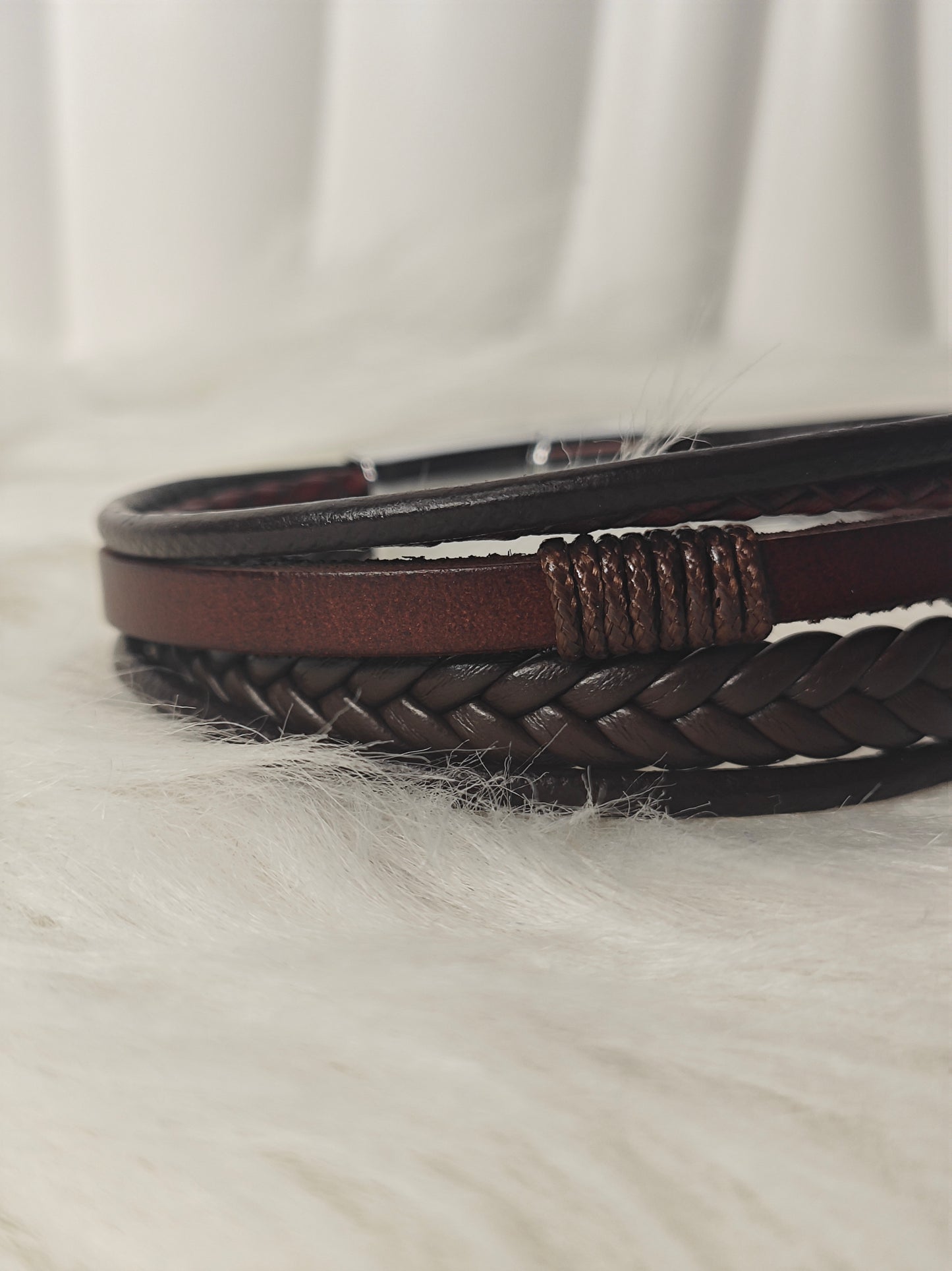 Rustic Layers – Herren PU-Lederarmband mit Silberverschluss