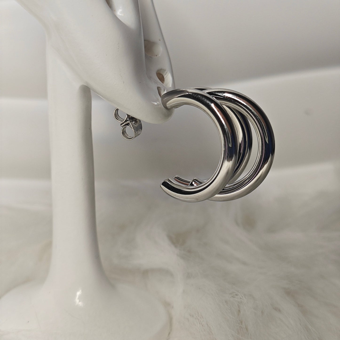 Linea Doppia – Silberfarbene Doppel-Creolen