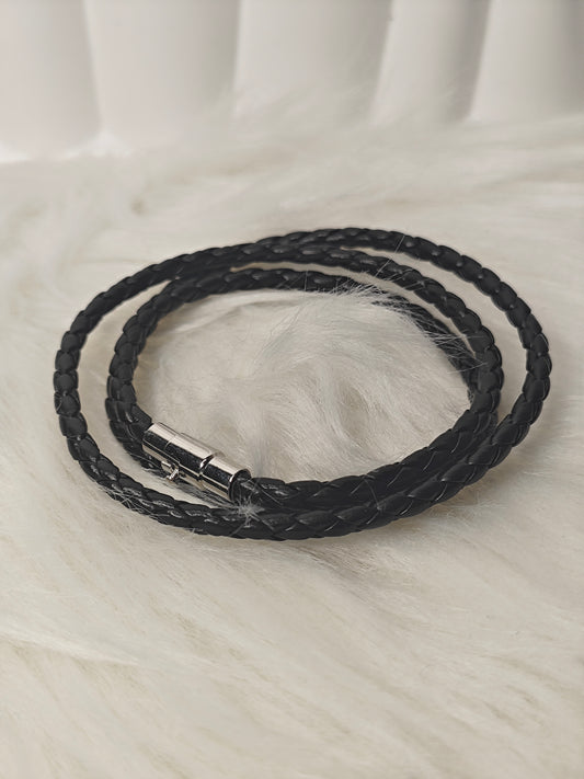 Wrap Around – Unisex PU-Lederarmband Schwarz