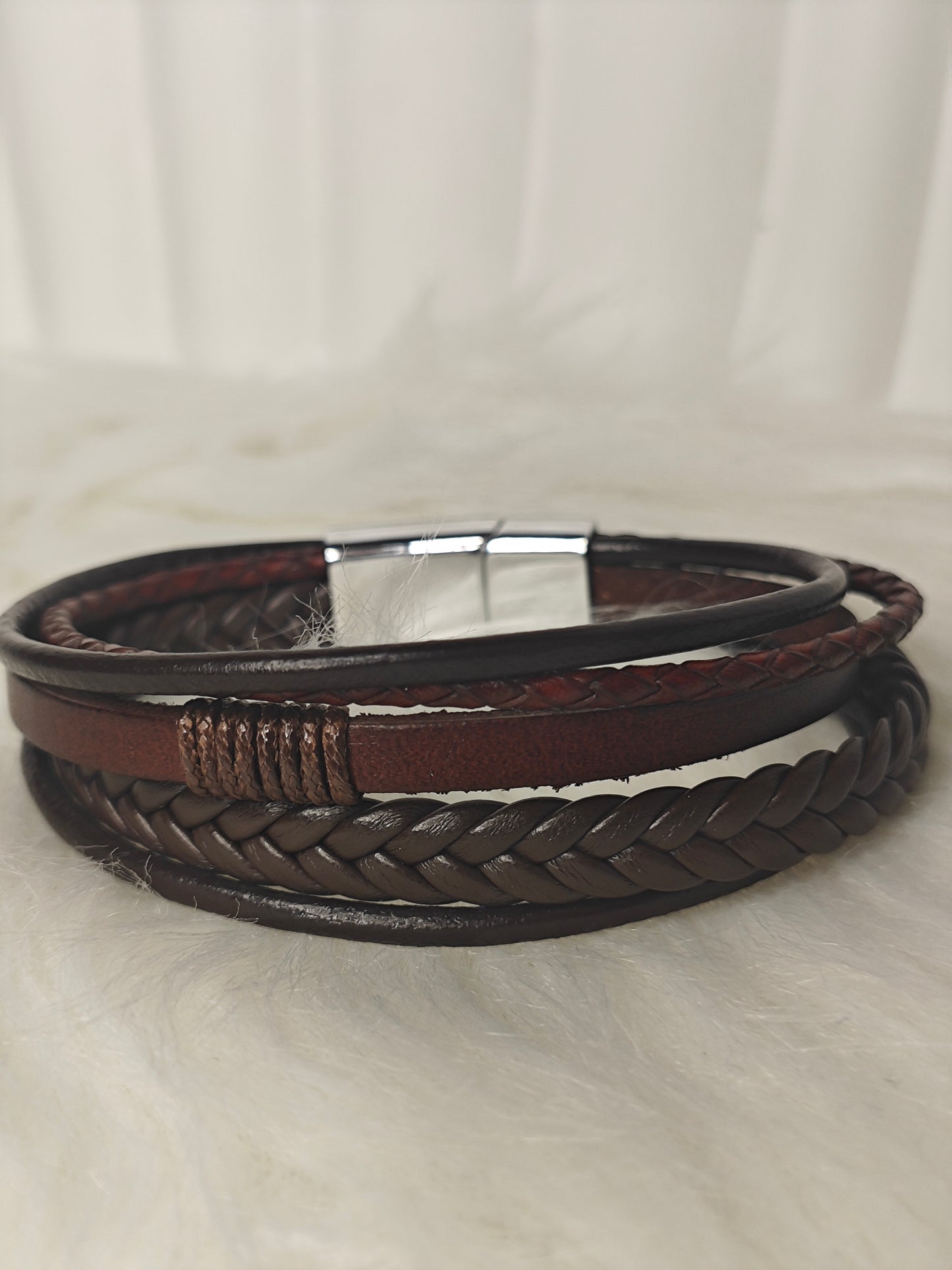 Rustic Layers – Herren PU-Lederarmband mit Silberverschluss